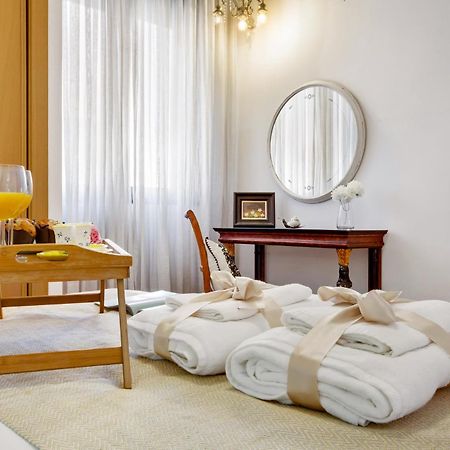 -Malagasunapts-City Centre Terrace Pool Parking Εξωτερικό φωτογραφία