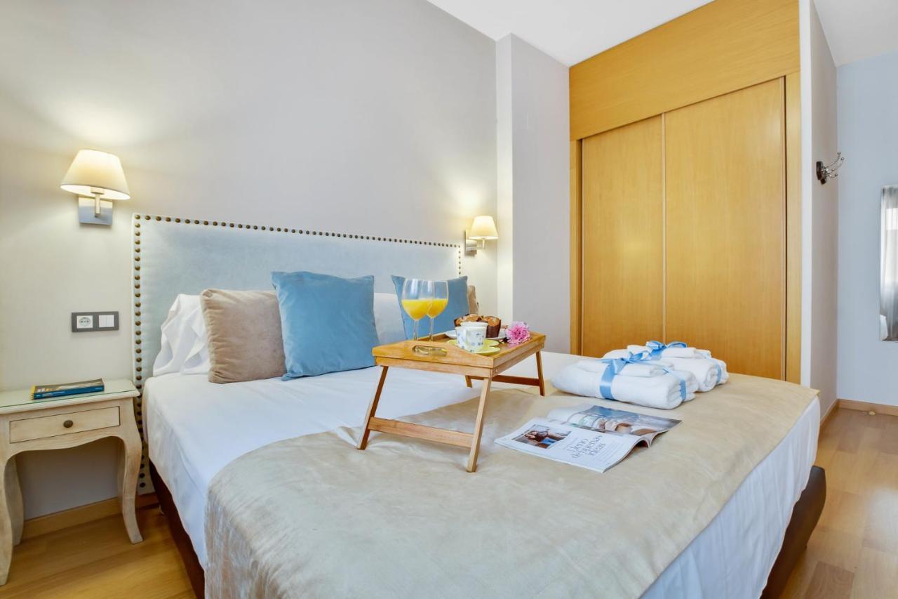 -Malagasunapts-City Centre Terrace Pool Parking Εξωτερικό φωτογραφία