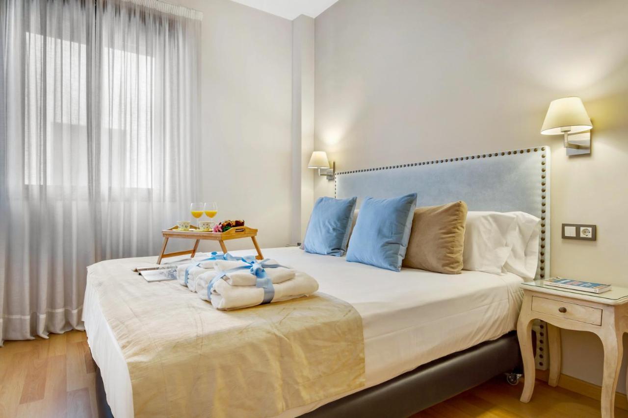 -Malagasunapts-City Centre Terrace Pool Parking Εξωτερικό φωτογραφία