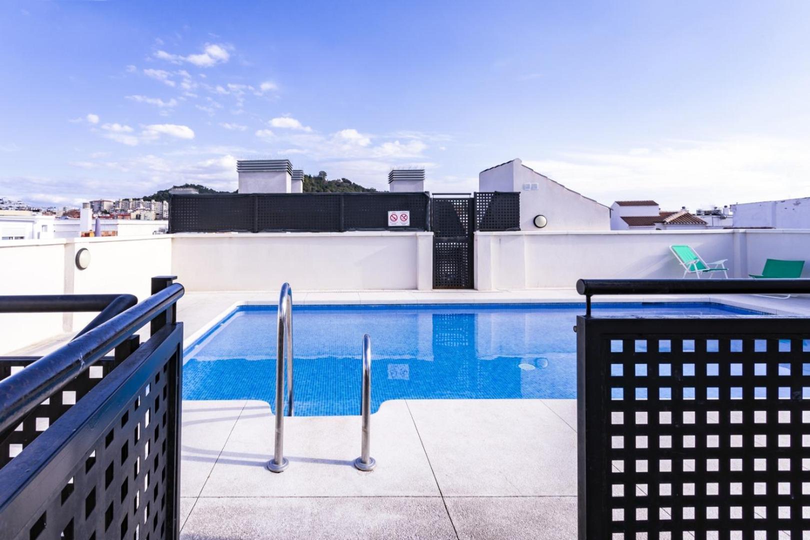 -Malagasunapts-City Centre Terrace Pool Parking Εξωτερικό φωτογραφία
