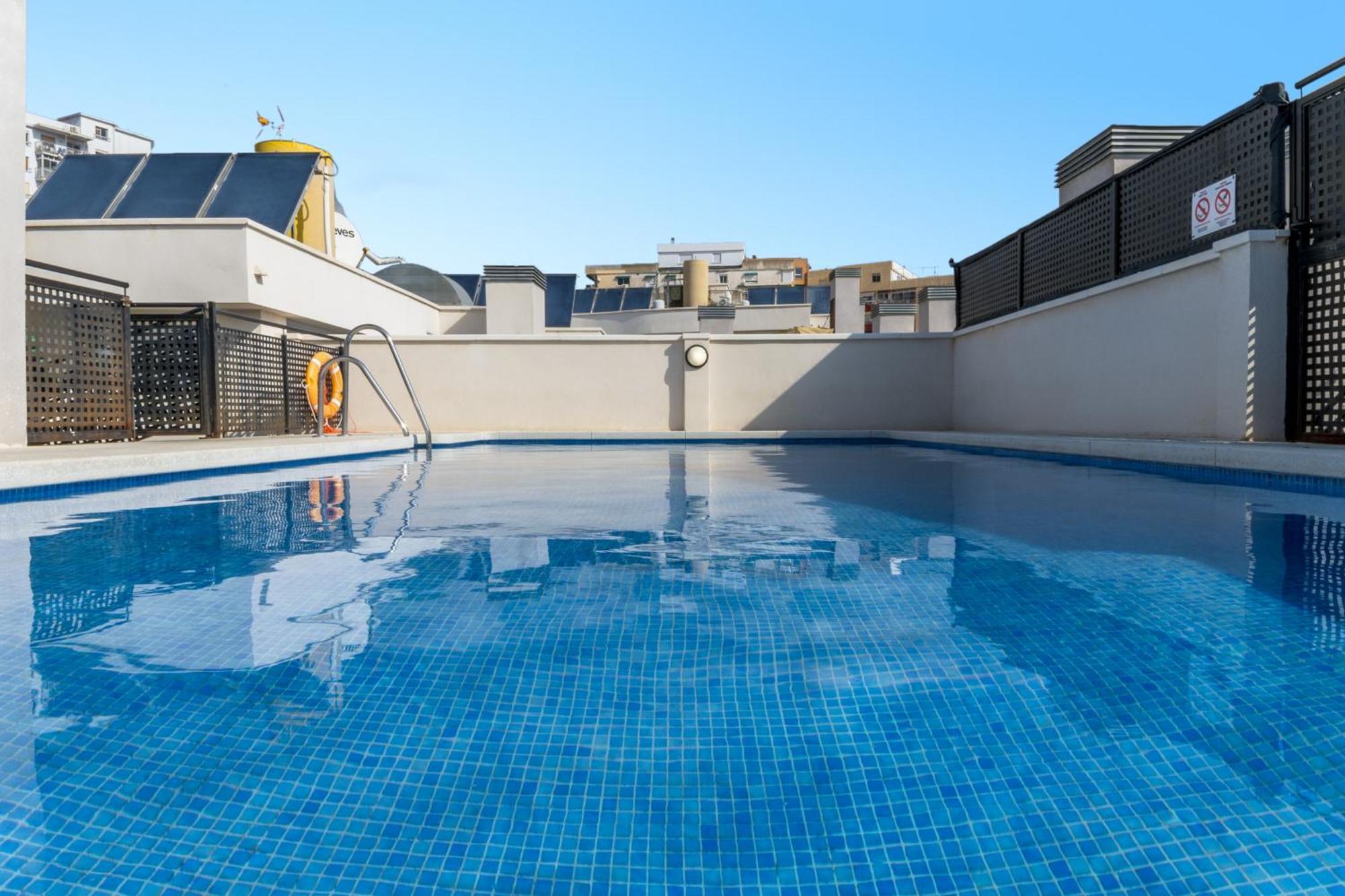 -Malagasunapts-City Centre Terrace Pool Parking Εξωτερικό φωτογραφία